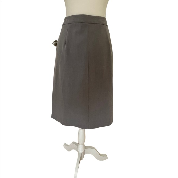 Pretty Gray Merona Skirt, size 12, EUC - Picture 6 of 9